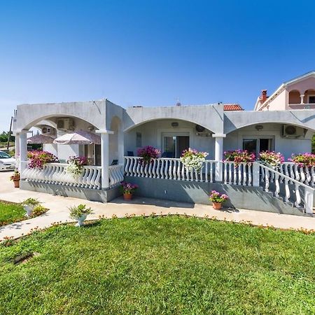 Apartments With A Parking Space Zaton, Zadar - 15000 자톤 외부 사진