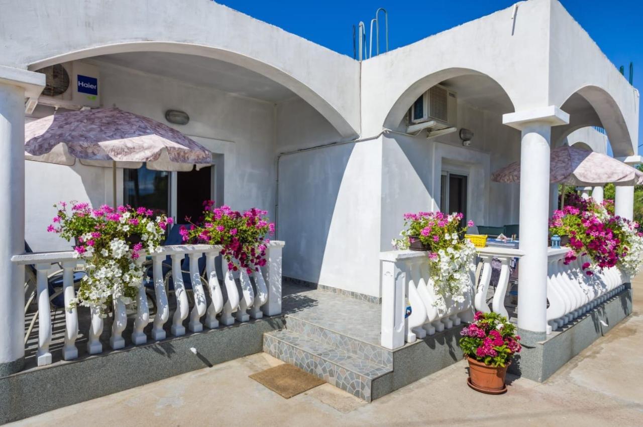 Apartments With A Parking Space Zaton, Zadar - 15000 자톤 외부 사진