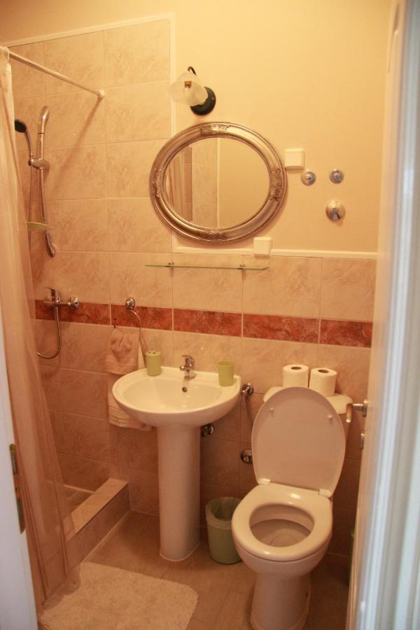 Apartments With A Parking Space Zaton, Zadar - 15000 자톤 외부 사진
