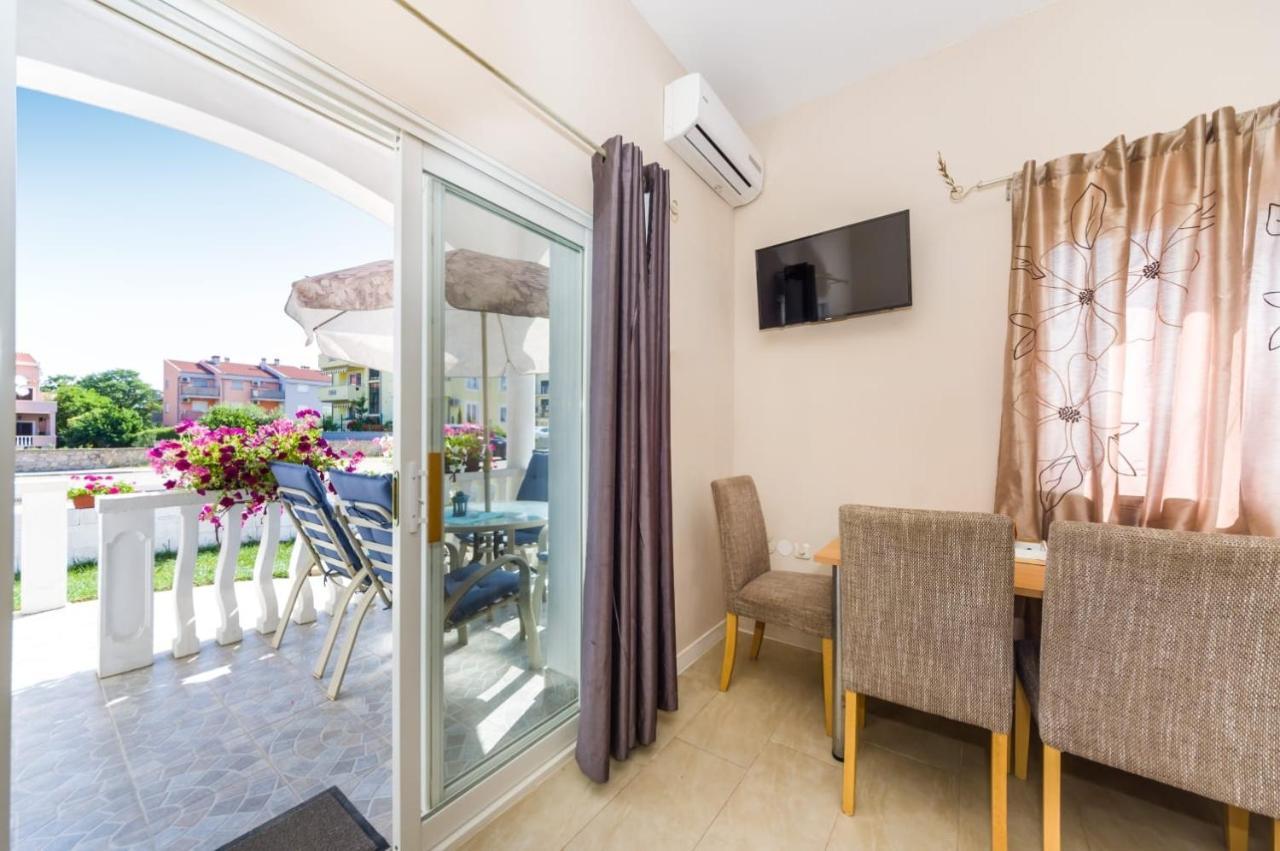 Apartments With A Parking Space Zaton, Zadar - 15000 자톤 외부 사진
