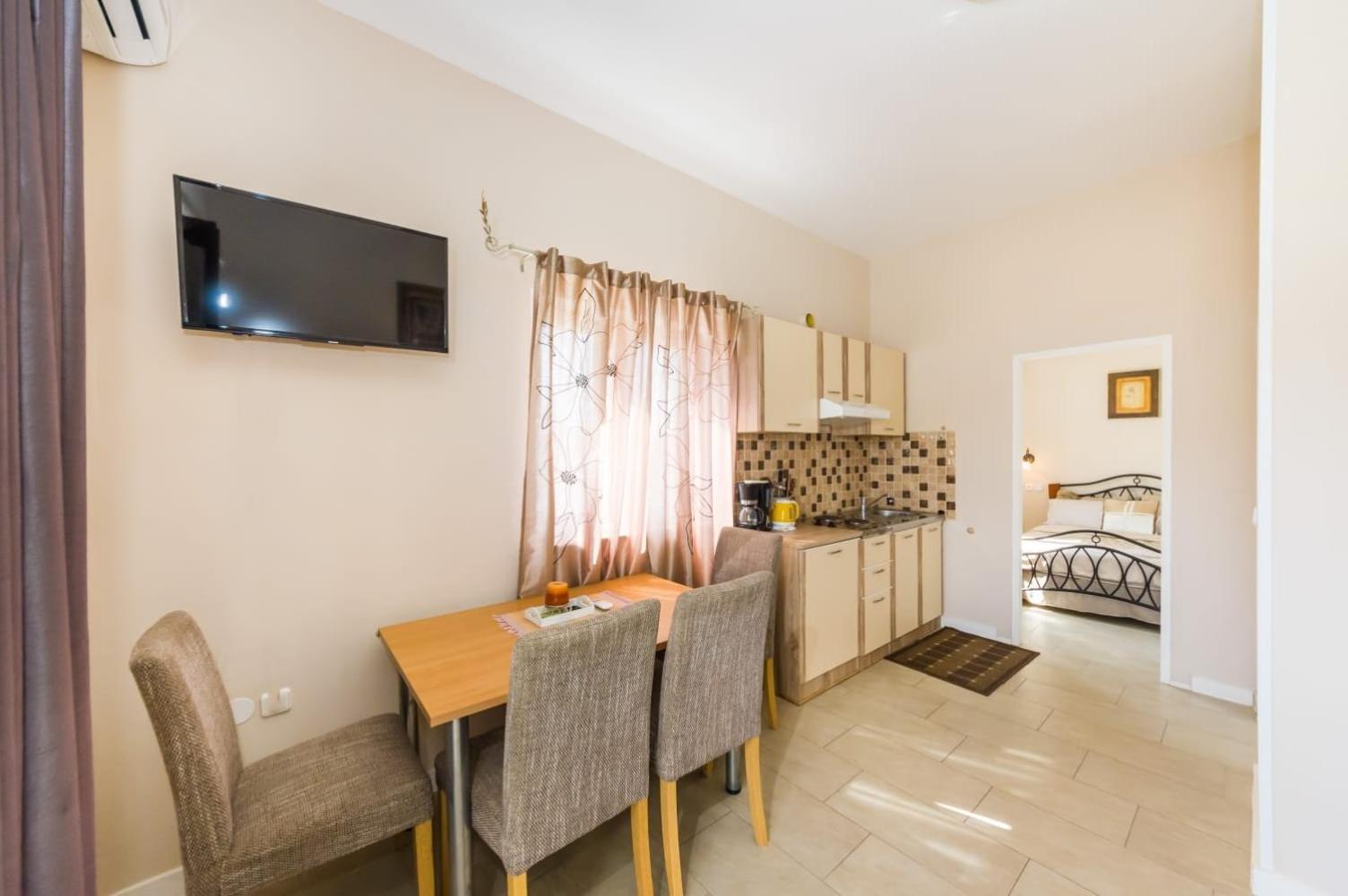 Apartments With A Parking Space Zaton, Zadar - 15000 자톤 객실 사진