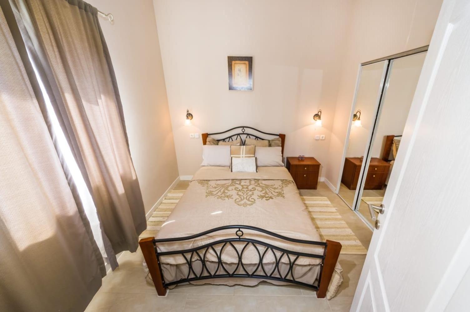 Apartments With A Parking Space Zaton, Zadar - 15000 자톤 객실 사진